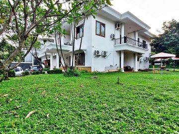 Rumah Cantik Lokasi Strategis Dijual Di Kemang Dalam Jakarta Selatan