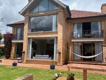 CASA EN VENTA CAJICA