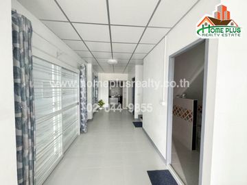 หมู่บ้านพงษ์ศิริชัย2 ซอยเพชรเกษม85 (รีโนเวท) ใกล้ดูโฮมเพชรเกษม