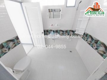 หมู่บ้านพงษ์ศิริชัย2 ซอยเพชรเกษม85 (รีโนเวท) ใกล้ดูโฮมเพชรเกษม