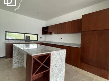 Casa en venta lista para entrega equipada con alberca en Temozón