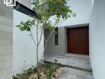 Casa en venta lista para entrega equipada con alberca en Temozón