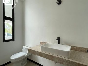 Casa en venta lista para entrega equipada con alberca en Temozón