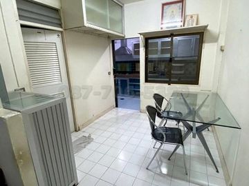 ขายทาวน์โฮม 3 ชั้น 18 ตร.ว. หมู่บ้านร่มรื่น 2 ซอยโชคชัย 4 แยก 70 ถนนลาดพร้าว 3.6 ล้านบาท