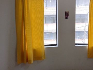 EXCELENTE OPORTUNIDAD, CASA DE 3 PISOS IDEAL PARA NEGOCIO O VIVIENDA EN VILLA MARÍA DEL TRIUNFO
