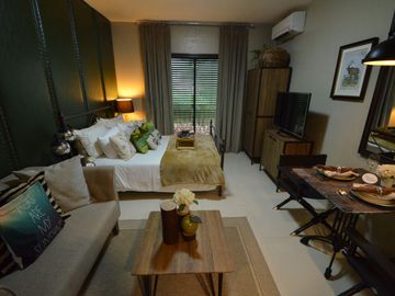ALPINE VILLAS - BIEL (GALLERY 1-00A, STUDIO W/BALCONY)