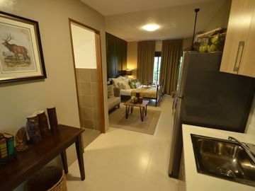 ALPINE VILLAS - BIEL (GALLERY 1-00A, STUDIO W/BALCONY)