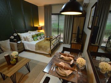 ALPINE VILLAS - BIEL (GALLERY 1-00A, STUDIO W/BALCONY)