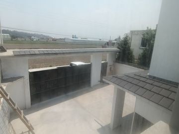 SE VENDE CASA EN  SAN MATEO ATARASQUILLO LERMA EDO. DE MEXICO separamos casa y terreno $1,500,000