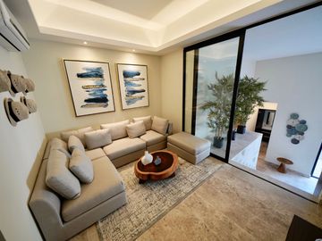Townhome en Renta de Largo Plazo en Playa del Carmen Centro | 2 Recámaras | Acceso Independiente