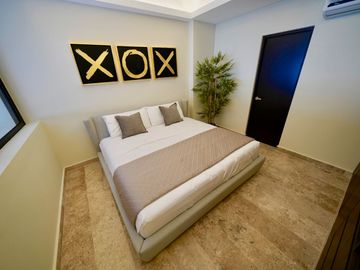 Townhome en Renta de Largo Plazo en Playa del Carmen Centro | 2 Recámaras | Acceso Independiente