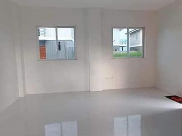 Affordable 3 bedrooms house and lot near Bacolod City