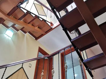 Casa en Venta en Esquina de 3 Pisos en Privada Villa San Marcos, Pachuca Hidalgo