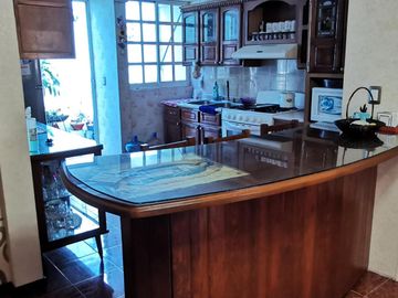 Casa en Venta en Esquina de 3 Pisos en Privada Villa San Marcos, Pachuca Hidalgo