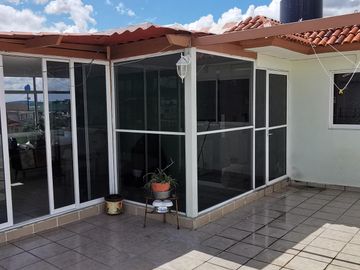 Casa en Venta en Esquina de 3 Pisos en Privada Villa San Marcos, Pachuca Hidalgo