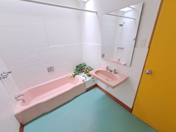 VENDO CASA DE 2 PISOS EN BARRANCO- A MEDIA CDRA DEL MALECON -  ZONA RESIDENCIAL Y TRANQUILA- EXCELENTE UBICACION