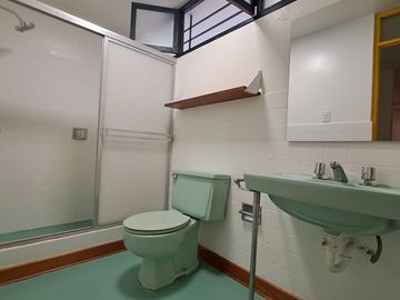 VENDO CASA DE 2 PISOS EN BARRANCO- A MEDIA CDRA DEL MALECON -  ZONA RESIDENCIAL Y TRANQUILA- EXCELENTE UBICACION