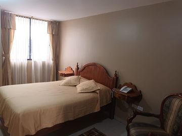 EN VENTA HOSTAL 500M2 CENTRO COTACACHI