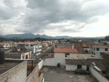 EN VENTA HOSTAL 500M2 CENTRO COTACACHI