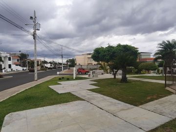 Casa en Venta A ESTRENAR Zona Sur, Urbanizacion Manta Beach, San Mateo, Manta, Ecuador