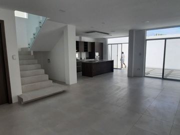 Casa en Venta A ESTRENAR Zona Sur, Urbanizacion Manta Beach, San Mateo, Manta, Ecuador