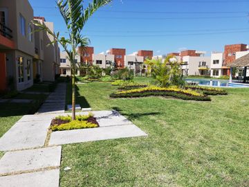 Casa en condominio con alberca en Emiliano Zapata Morelos