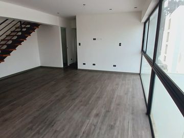 VENTA DE ACOGEDOR DUPLEX EN SAN ISIDRO.¡¡¡
