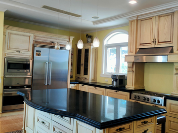 South Lake House and Lon in ETON Village (Guam Island) For Sale