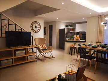 Ready For Occupancy 5 Bedrooms House And Lot in Subic For Sale !