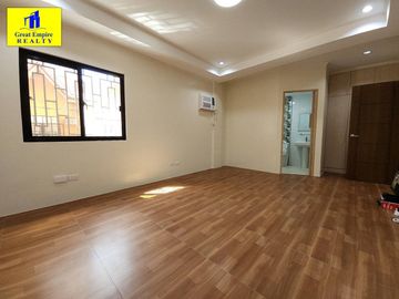 3 Storey Townhouse for sale in Project 6 near Visayas Avenue Quezon City near  Congressional, Project 8 near EDSA Munoz, Congressional Avenue