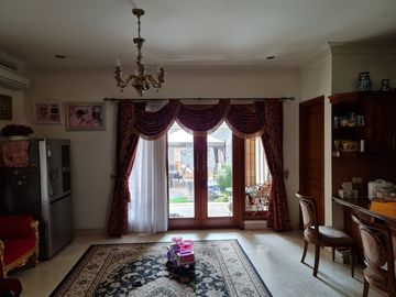 Dijual Rumah Bagus Bintaro Veteran Jaksel Semi Furish dekat Tol