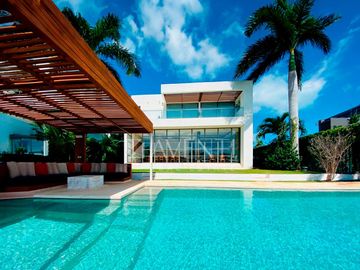Casa en Venta, Zona Hotelera, Cancún, Quintana Roo.