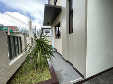 Brand New 4-Bedroom House and Lot For Sale at The Parkplace Village in Imus, Cavite