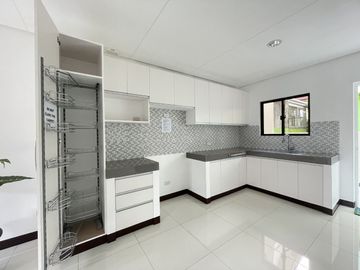 Brand New 4-Bedroom House and Lot For Sale at The Parkplace Village in Imus, Cavite