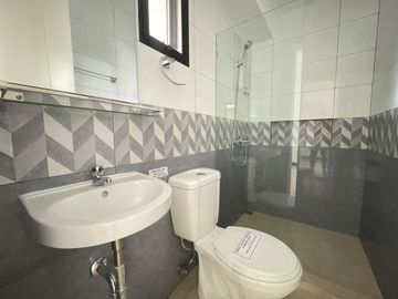 Brand New 4-Bedroom House and Lot For Sale at The Parkplace Village in Imus, Cavite