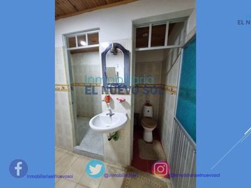 ¡¡MAGNIFICA CASA EN VENTA SUPER AMPLIA!!SECTOR AV ACACIAS
