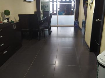 EN VENTA CASA EN COL. CONGRESO CONSTITUYENTES DE MICHOACÁN (POR EL MERCADO DE ABASTOS, SALIDA A CHARO)