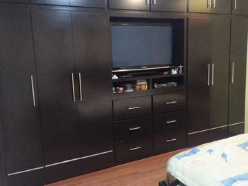 EN VENTA CASA EN COL. CONGRESO CONSTITUYENTES DE MICHOACÁN (POR EL MERCADO DE ABASTOS, SALIDA A CHARO)