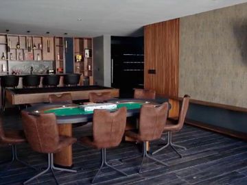Casa en venta con alberca, amueblada y decorada en Zona Angelópolis