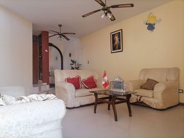 SE VENDE CASA CERCA A LA PLAYA