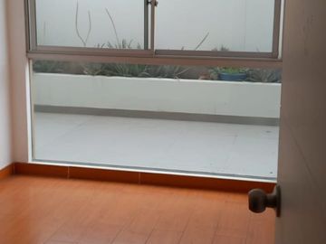 SE REMATA DPTO 104.M2 ÁREA TOTAL $148.000 INCLUYE COCHERA EDIFICIO MODERNO STRIP CENTER MATELLINI URB SANTA LEONOR