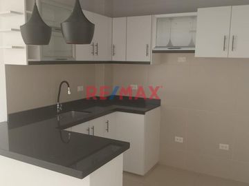 Vendo Hermosa Casa En Condominio Frente A Mall Aventura ID 1087637