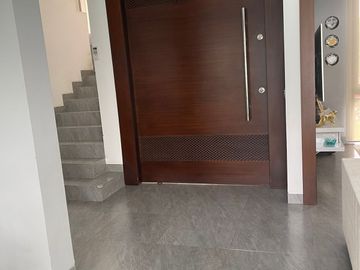 Casa de Venta en Urbanizacion La Castellana, Samborondón, Ecuador