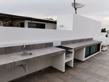 CASA NUEVA EN VENTA EN LA ANTIGUA CEMENTERA, PUEBLA, 3recamaras, tv, roof garden