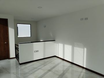 CASA NUEVA EN VENTA EN LA ANTIGUA CEMENTERA, PUEBLA, 3recamaras, tv, roof garden