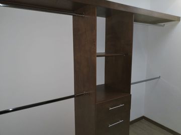 CASA NUEVA EN VENTA EN LA ANTIGUA CEMENTERA, PUEBLA, 3recamaras, tv, roof garden