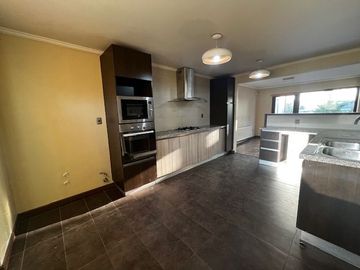 Casa En Condominio 3d/3b Cercano A Jumbo Peñalolen