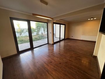 Casa En Condominio 3d/3b Cercano A Jumbo Peñalolen