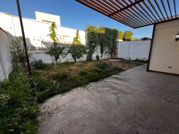 Casa En Condominio 3d/3b Cercano A Jumbo Peñalolen