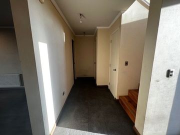 Casa En Condominio 3d/3b Cercano A Jumbo Peñalolen